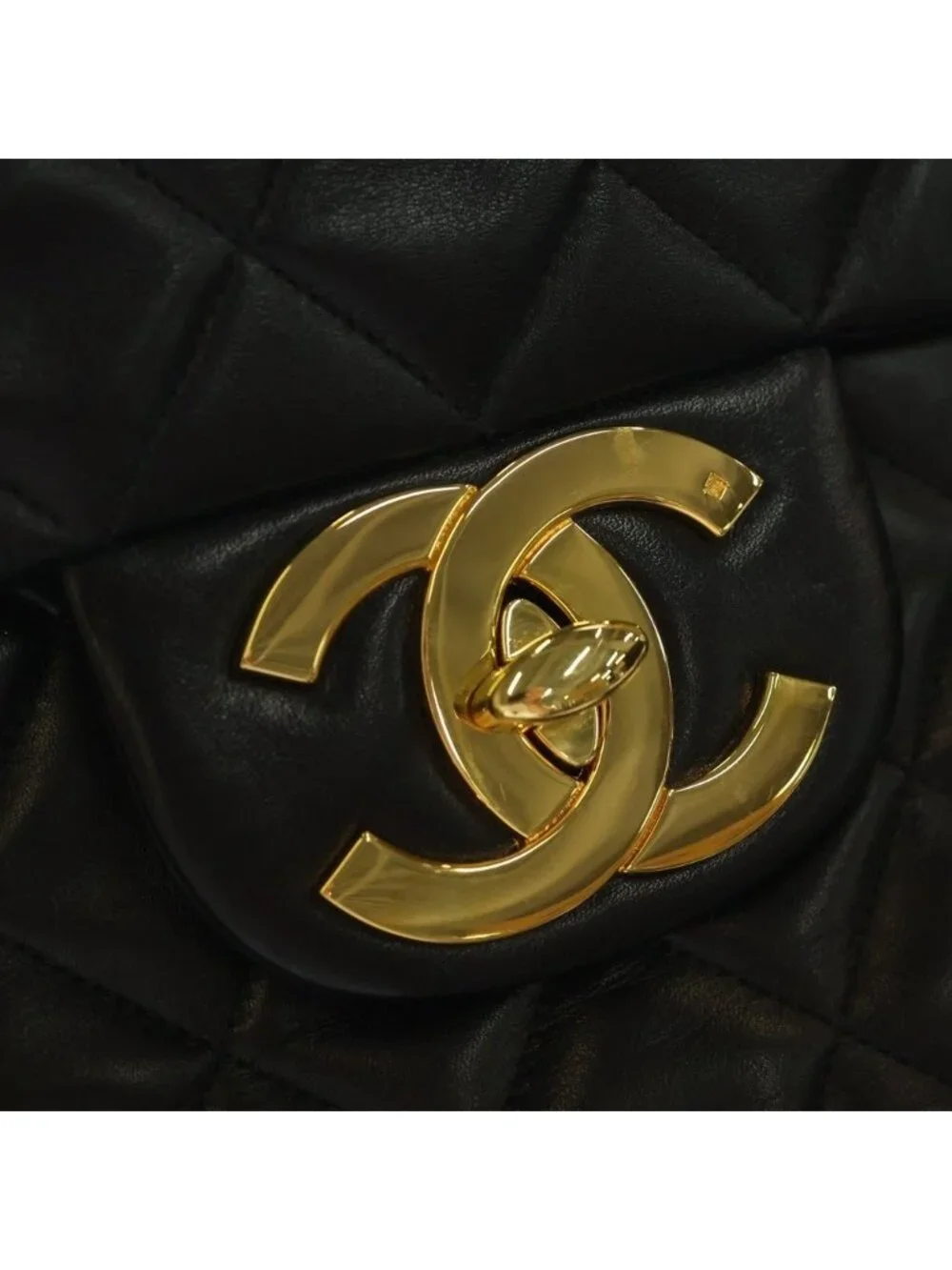 Chanel Maxi Quilted 34 CC Logo Chain Shoulder Back Gold Lambskin Black